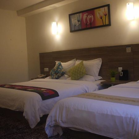 Revive House Hotel Guangzhou Shang Xia Jiu Chambre photo