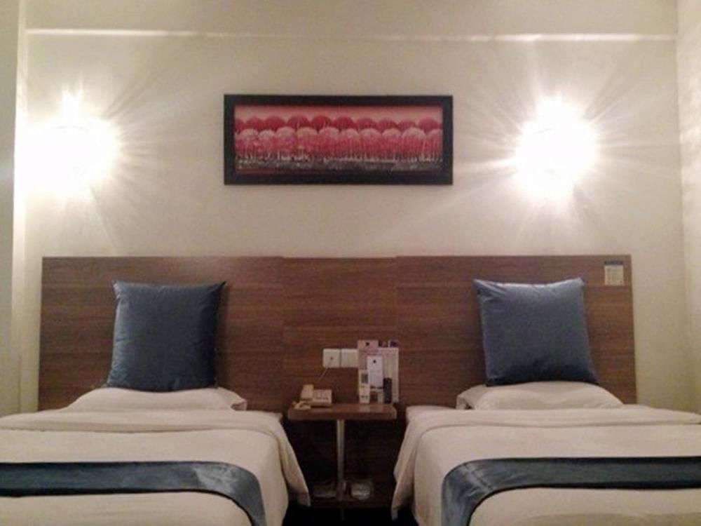 Revive House Hotel Guangzhou Shang Xia Jiu Extérieur photo