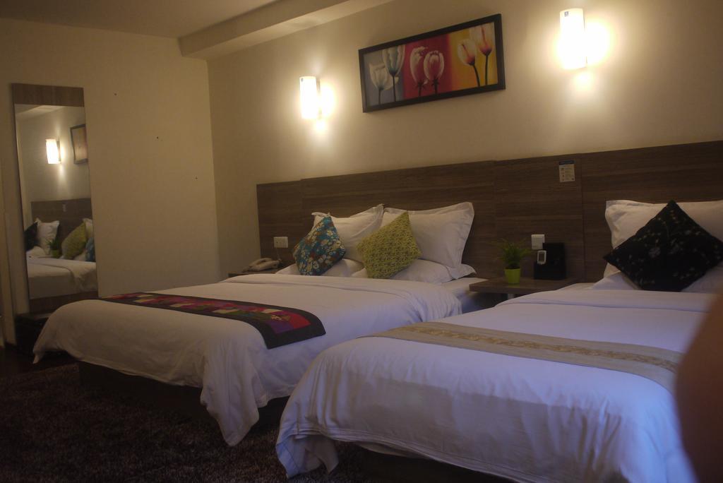 Revive House Hotel Guangzhou Shang Xia Jiu Chambre photo