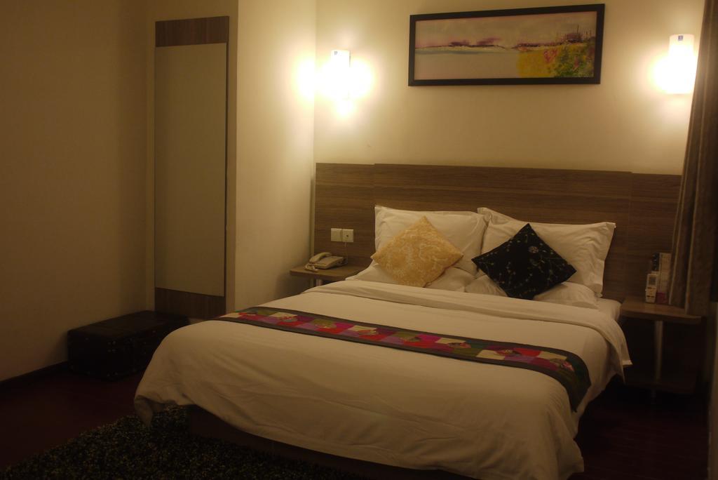 Revive House Hotel Guangzhou Shang Xia Jiu Chambre photo