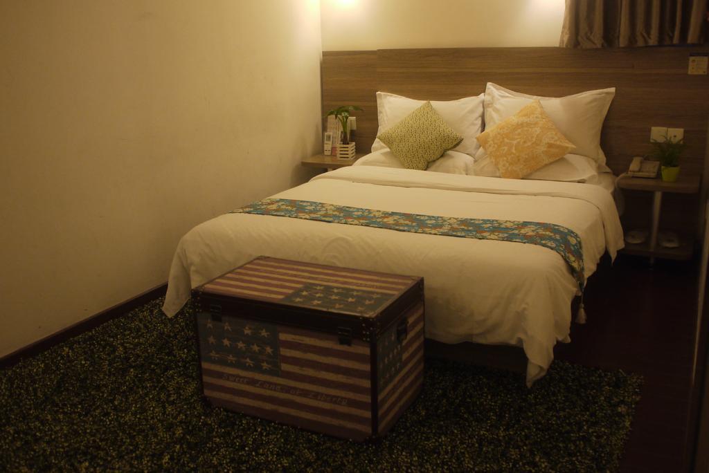 Revive House Hotel Guangzhou Shang Xia Jiu Chambre photo